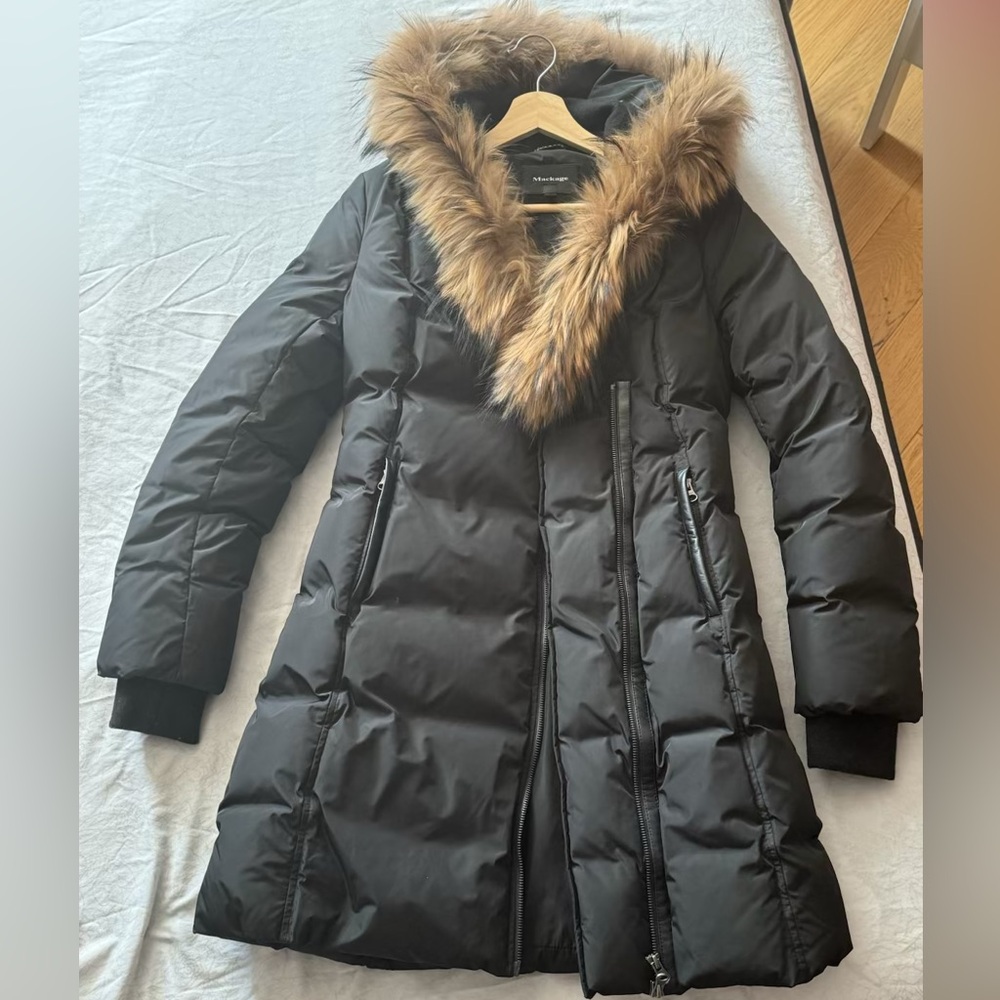 Authentic Mackage Women’s Winter Coat Medium with Leather and Fur Detailing